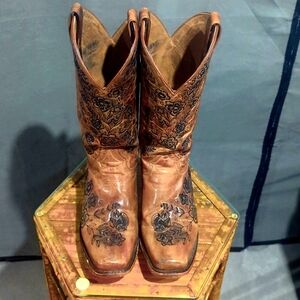 Women's western boots